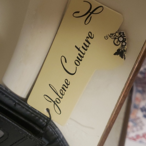 Jolene couture Black heart wallet - Picture 9 of 9